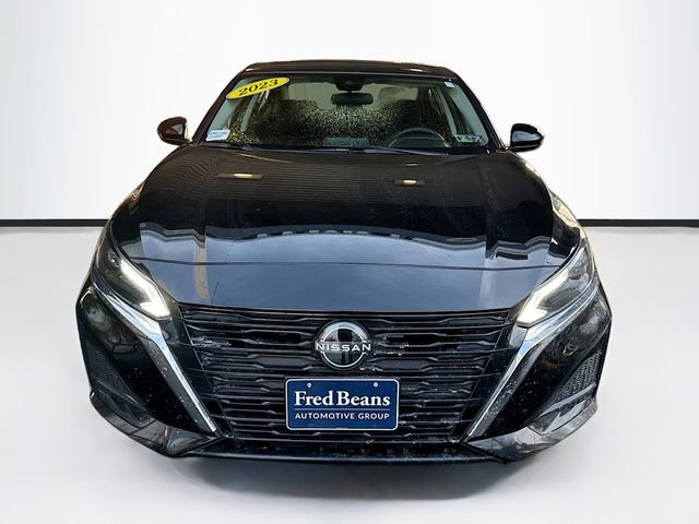 Used 2023 Nissan Altima 2.5 SV image 2