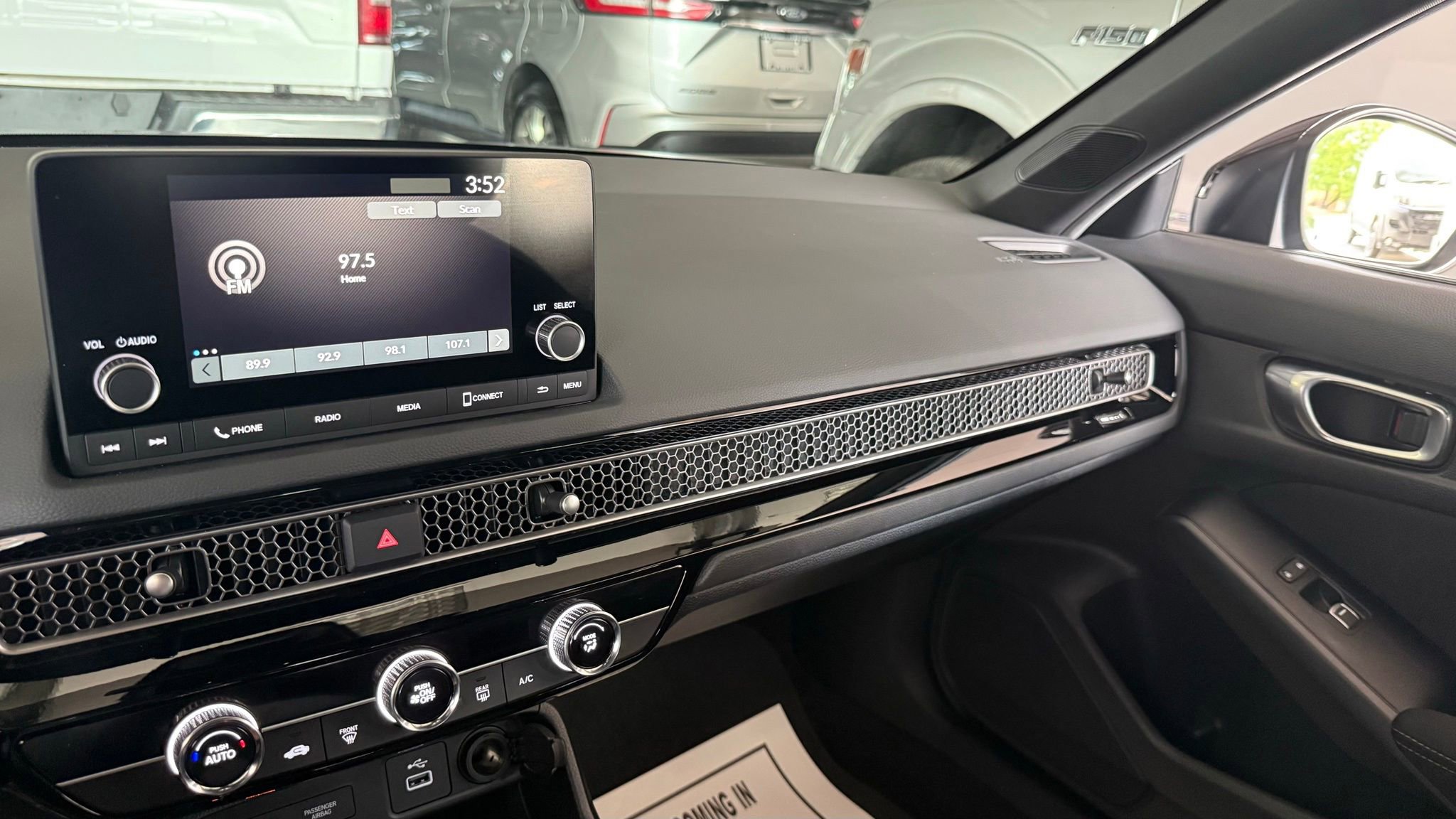 Used 2024 Honda Civic Sport image 26