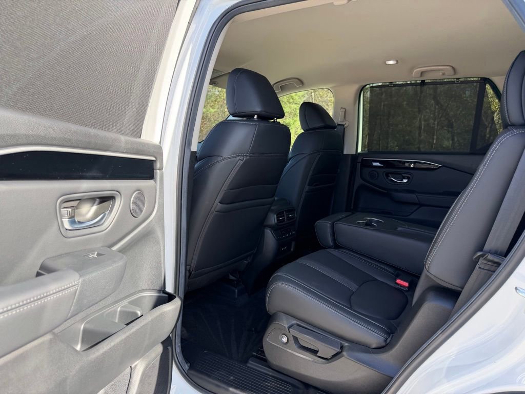 Used 2025 Honda Pilot EX-L image 24