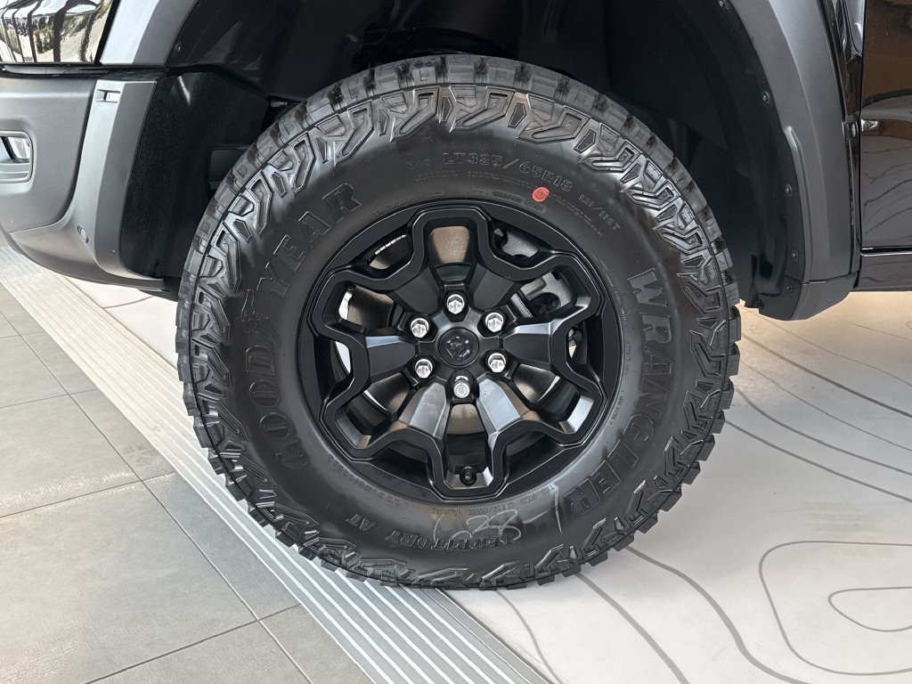 New 2027 RAM 1500 4x4 Crew Cab image 6