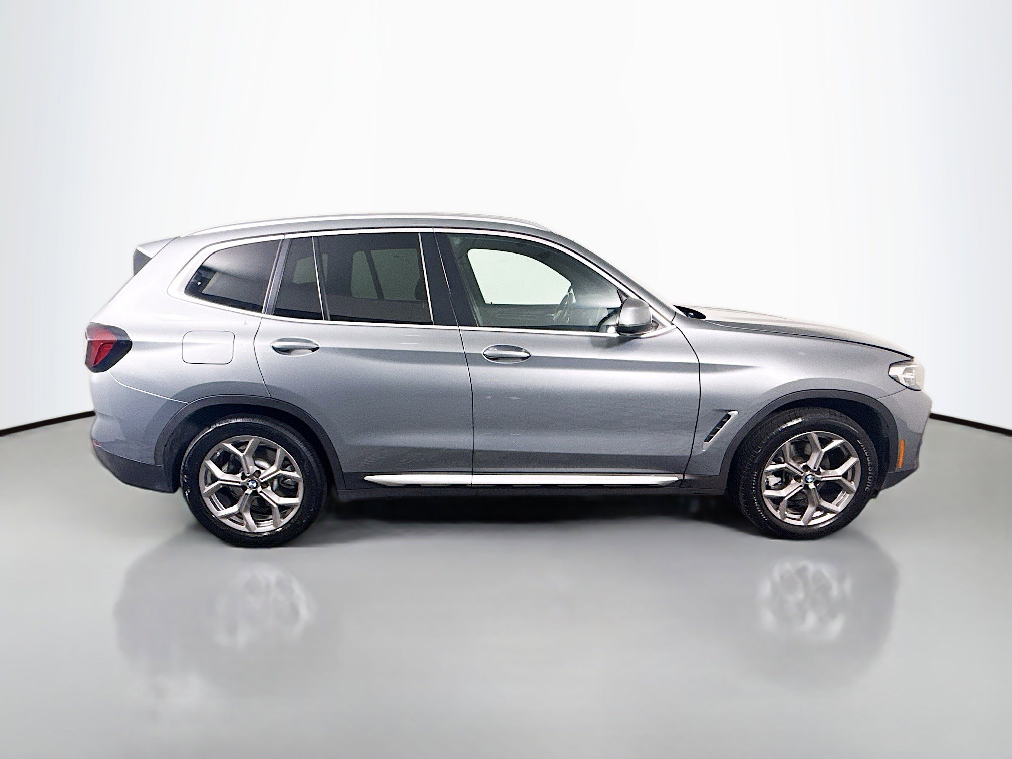 Used 2024 BMW X3 xDrive30i image 11