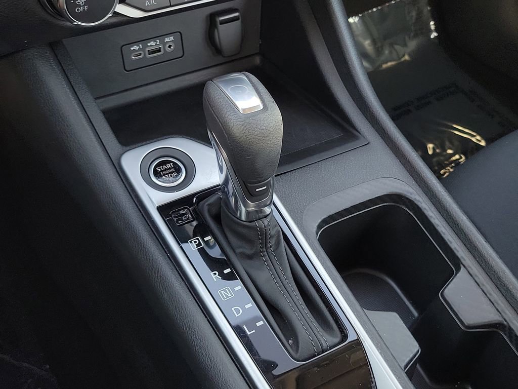 Certified 2023 Nissan Sentra SV FWD image 22