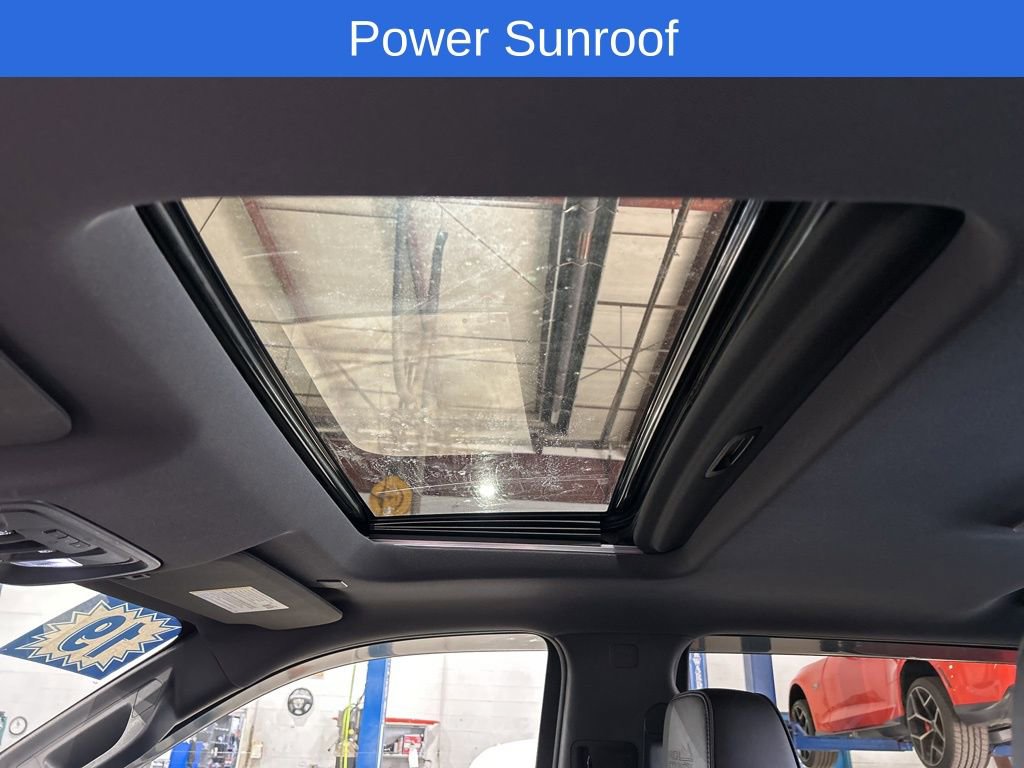 Used 2019 Chevrolet Silverado 1500 High Country w/ Z71 Off-Road Package AWD/4WD image 4