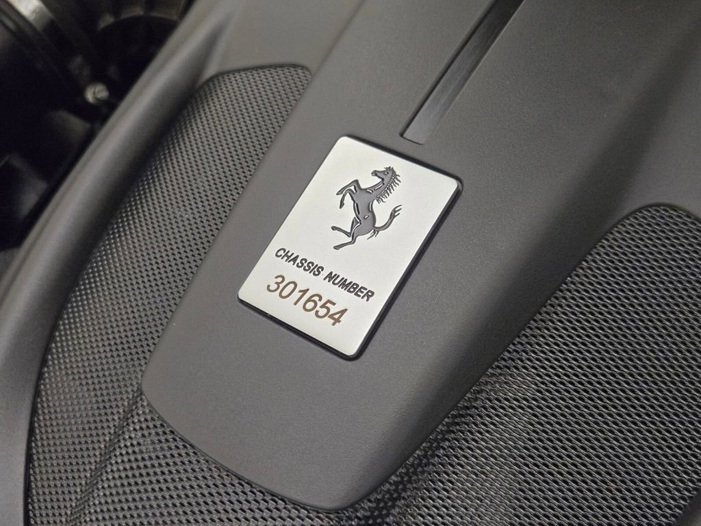 Used 2024 Ferrari Roma RWD image 33