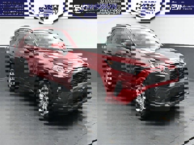 Used 2021 Toyota RAV4 XLE w/ Convenience Package