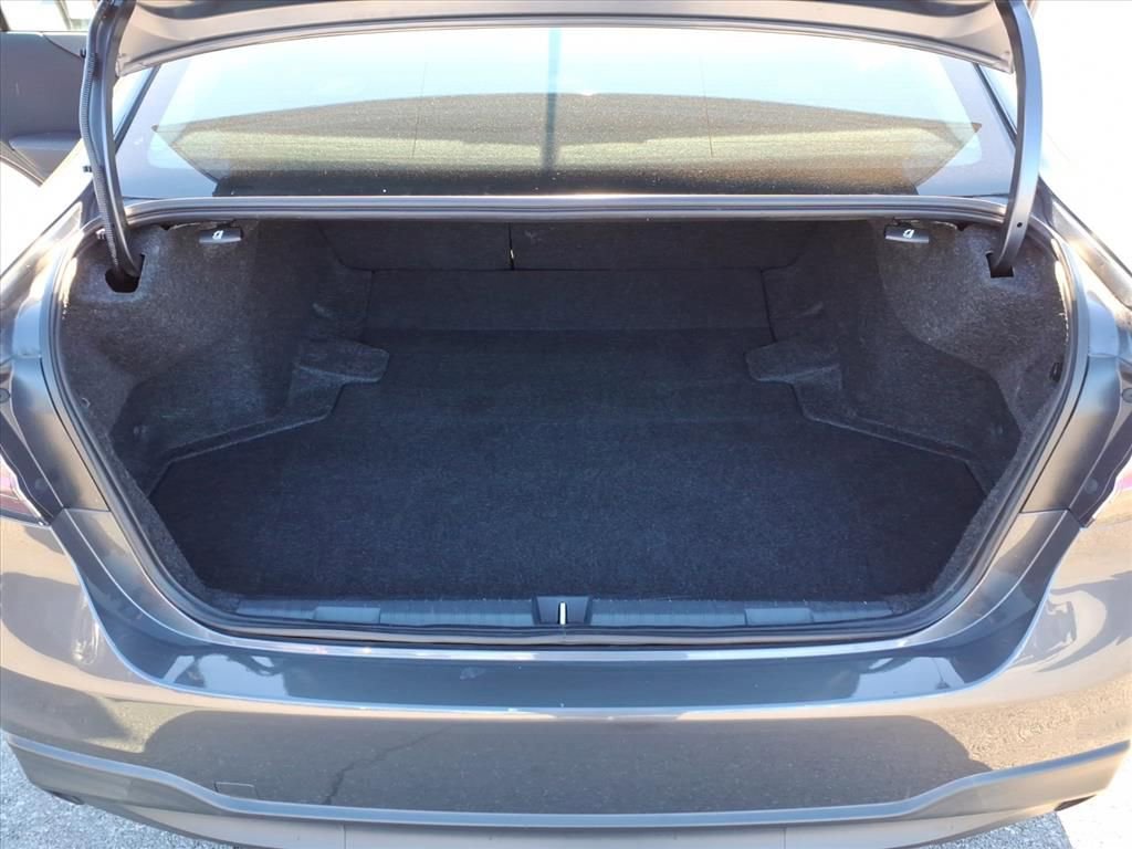 Used 2023 Subaru Legacy Premium image 13