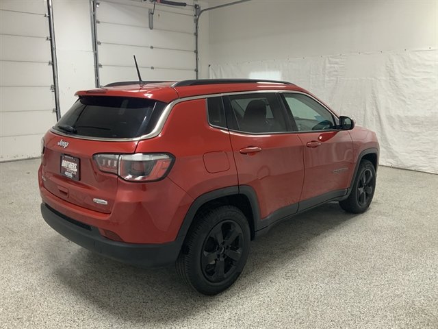 Used 2017 Jeep Compass Latitude image 5