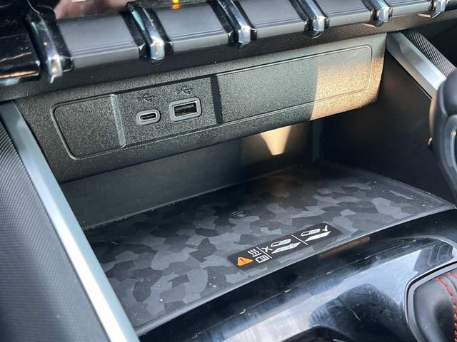 Used 2023 Chevrolet Colorado Z71 w/ Z71 Convenience Package 2 image 31