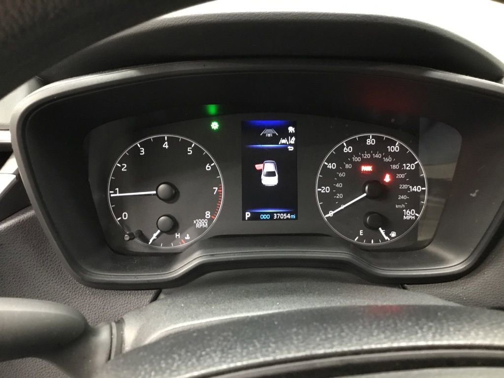 Used 2024 Toyota Corolla LE w/ LE Convenience Package image 9