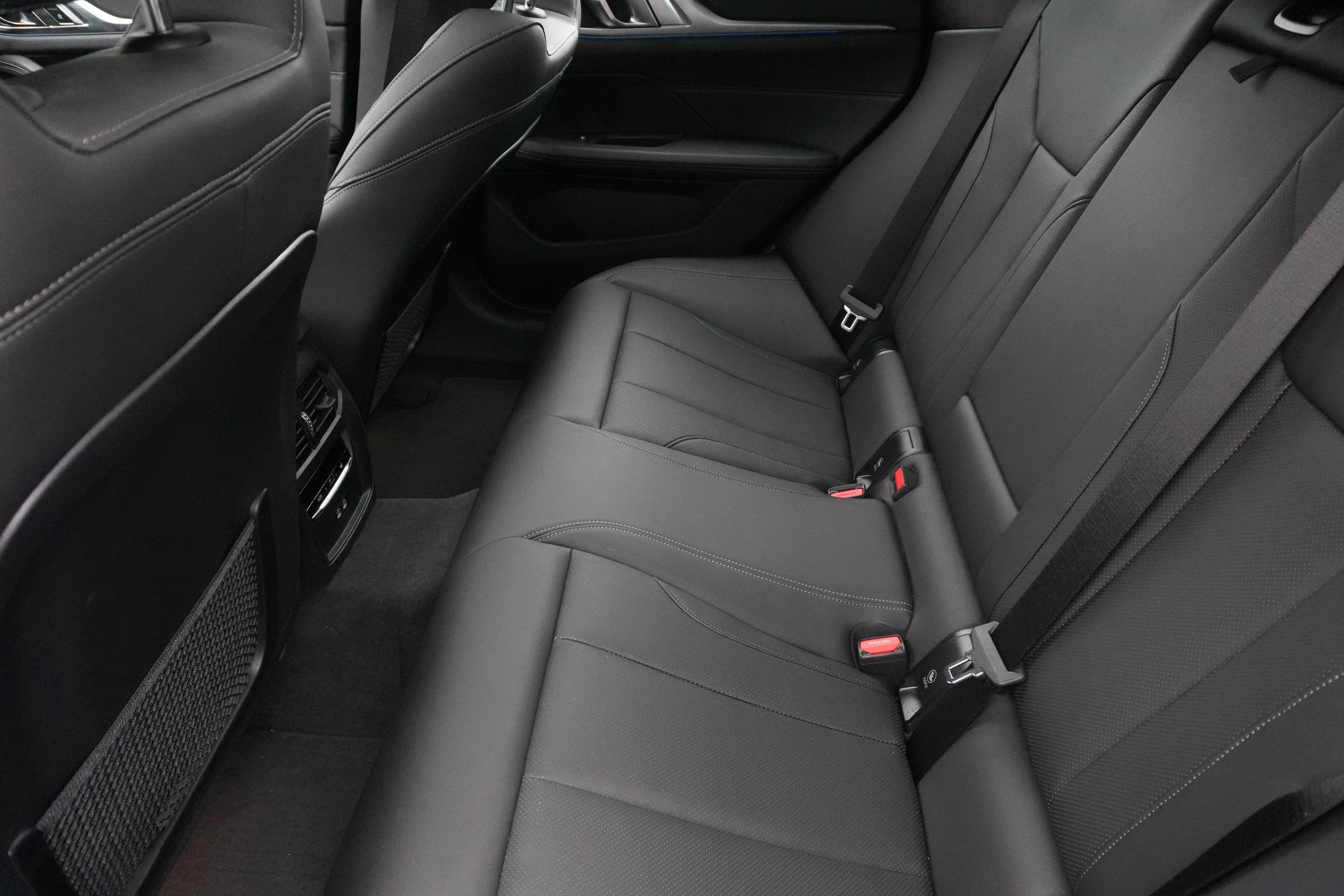 Certified 2023 BMW i4 eDrive35 w/ Premium Package RWD image 38