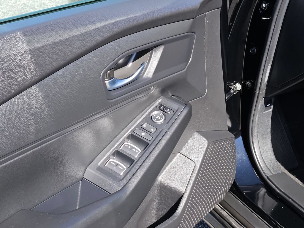 Used 2025 Honda Accord LX image 15