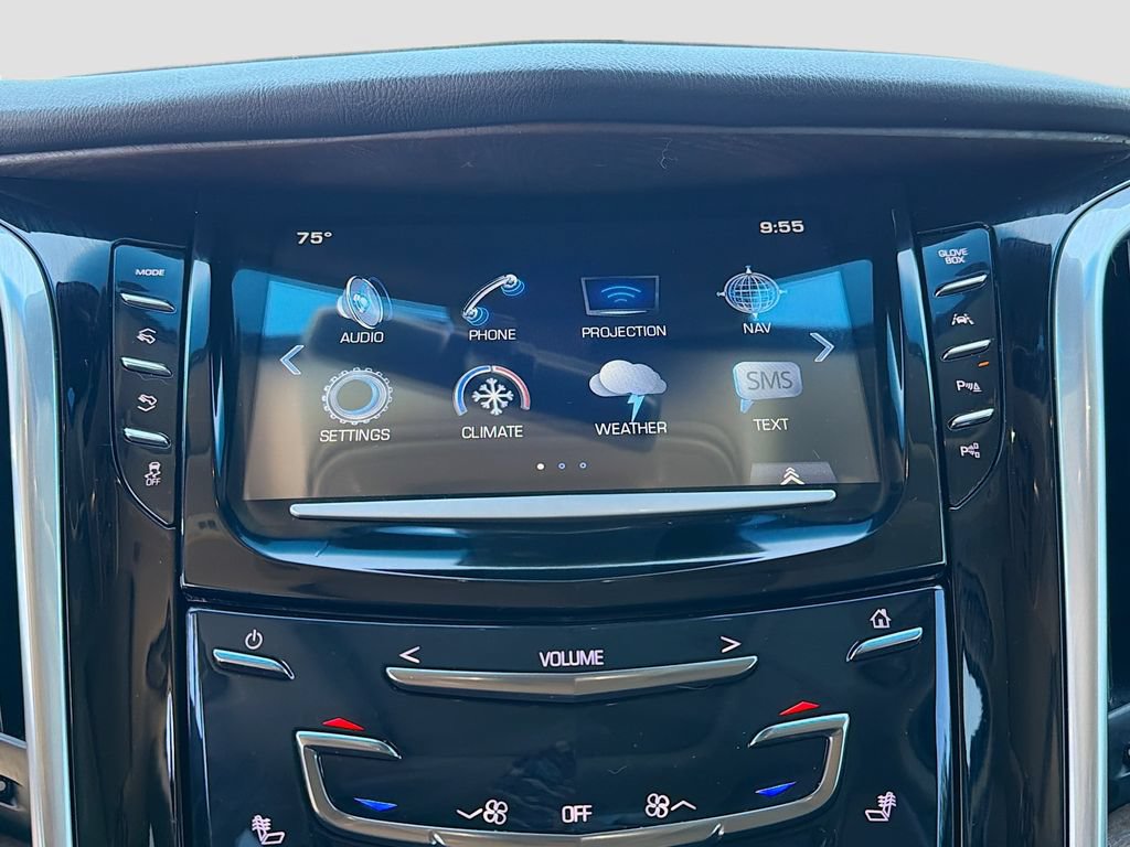 Used 2020 Cadillac Escalade Luxury RWD image 32