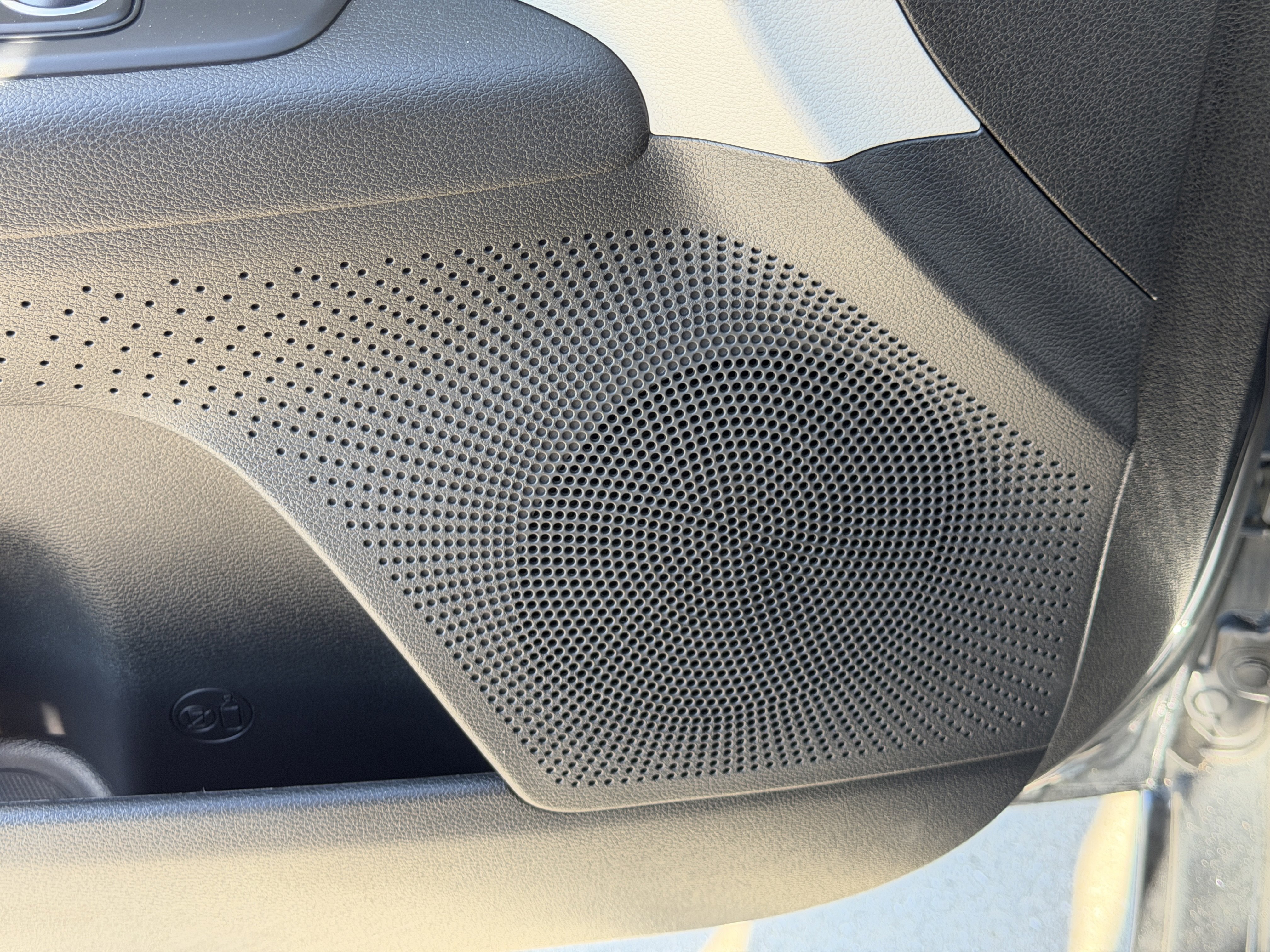 Certified 2023 Kia Forte LXS w/ LXS Technology Package image 18