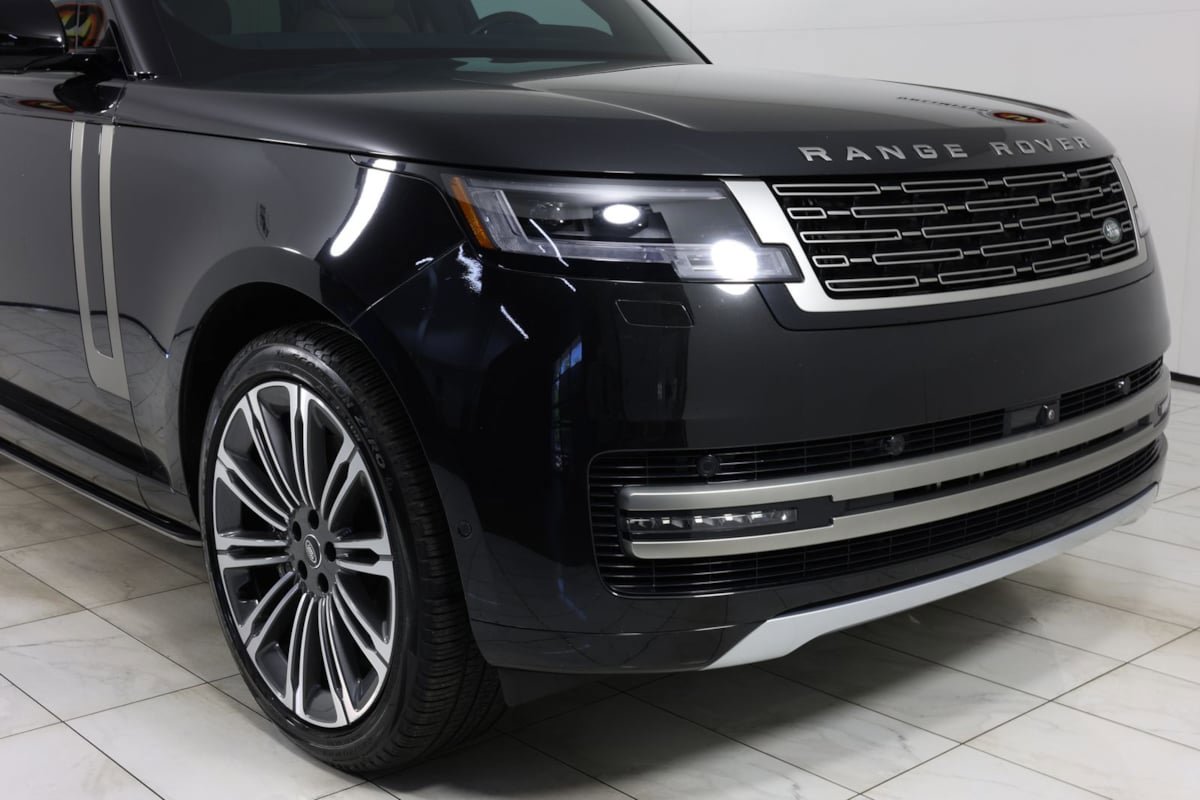 Used 2024 Land Rover Range Rover SE AWD/4WD image 37