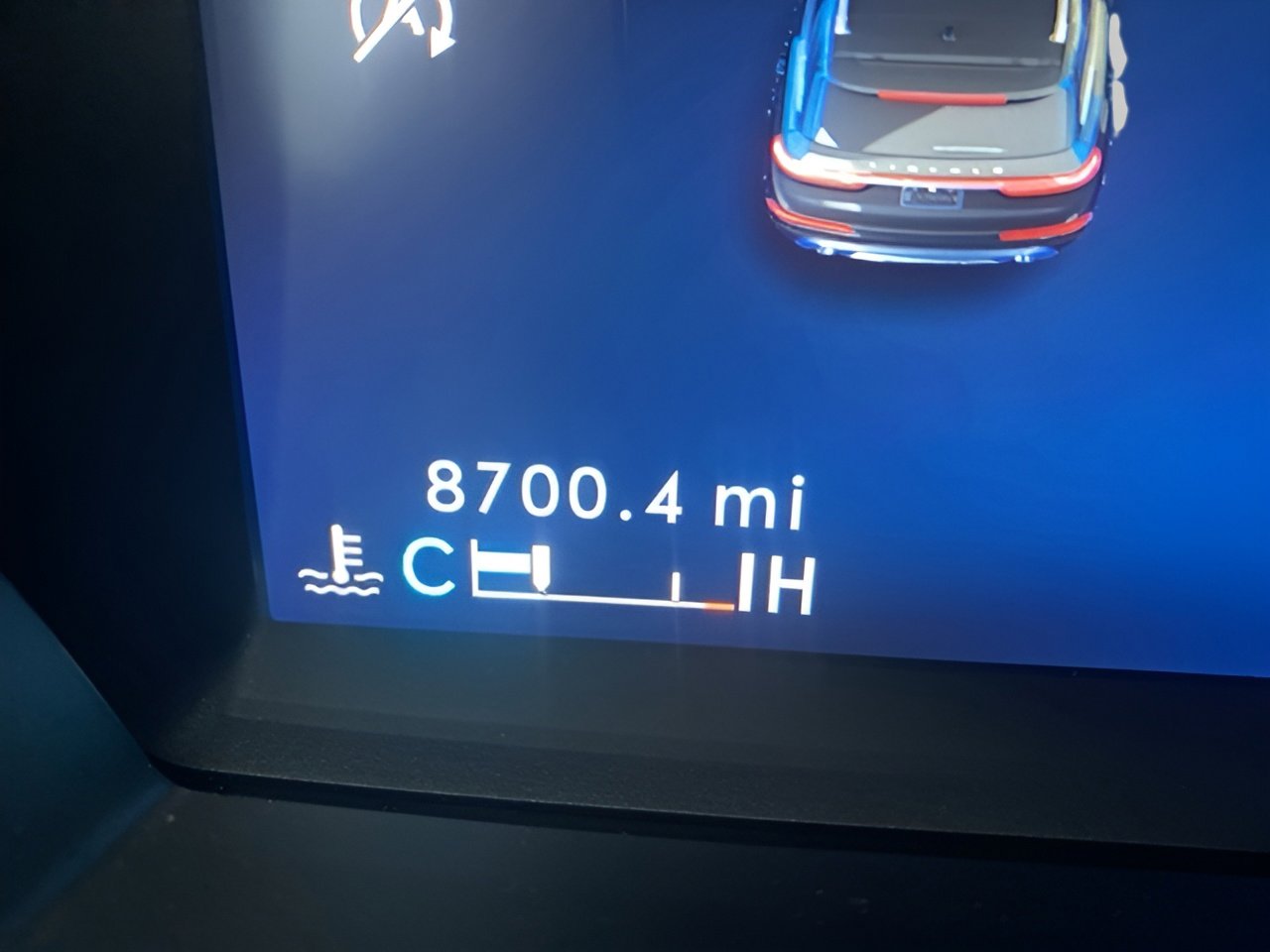 Used 2024 Lincoln Corsair AWD w/ Towing Package image 13