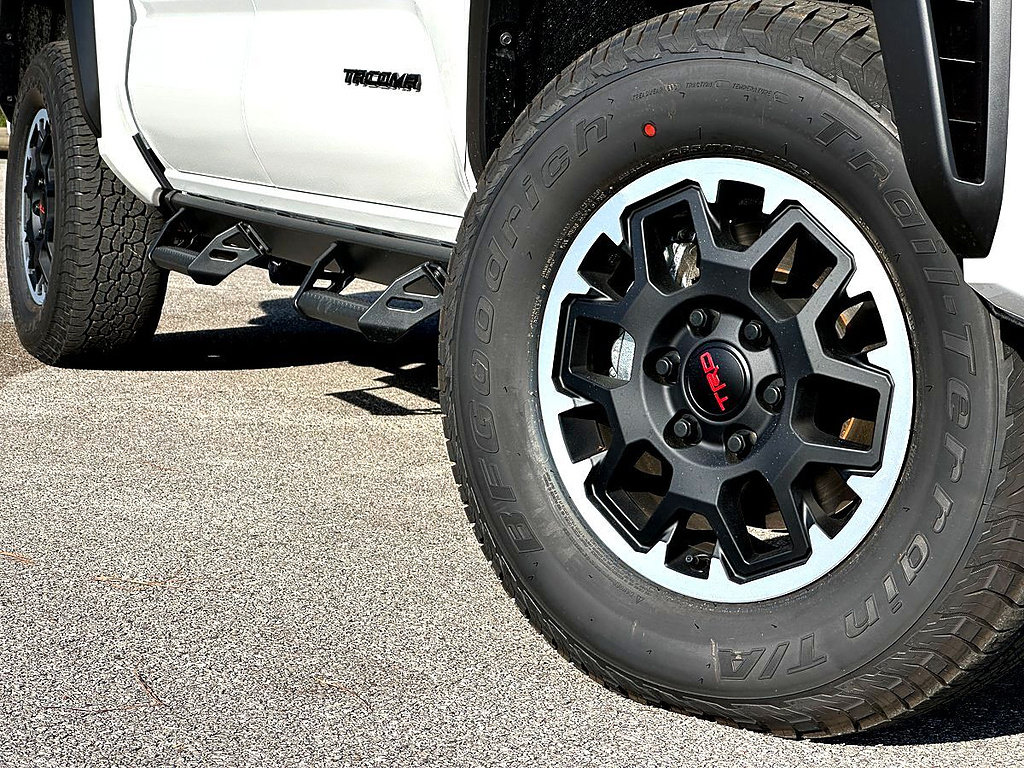 New 2026 Toyota Tacoma TRD Off-Road AWD/4WD image 2