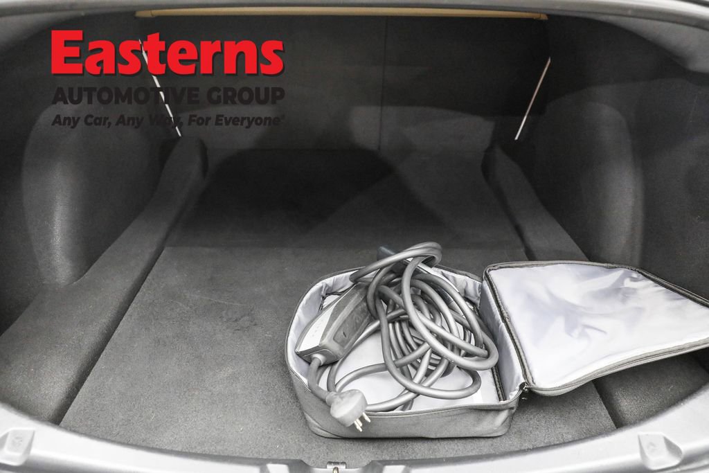 Used 2018 Tesla Model 3 Long Range image 9