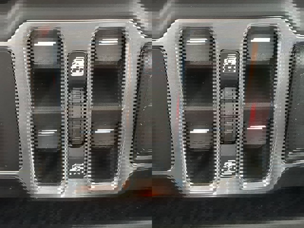 Used 2020 Jeep Gladiator Overland image 24