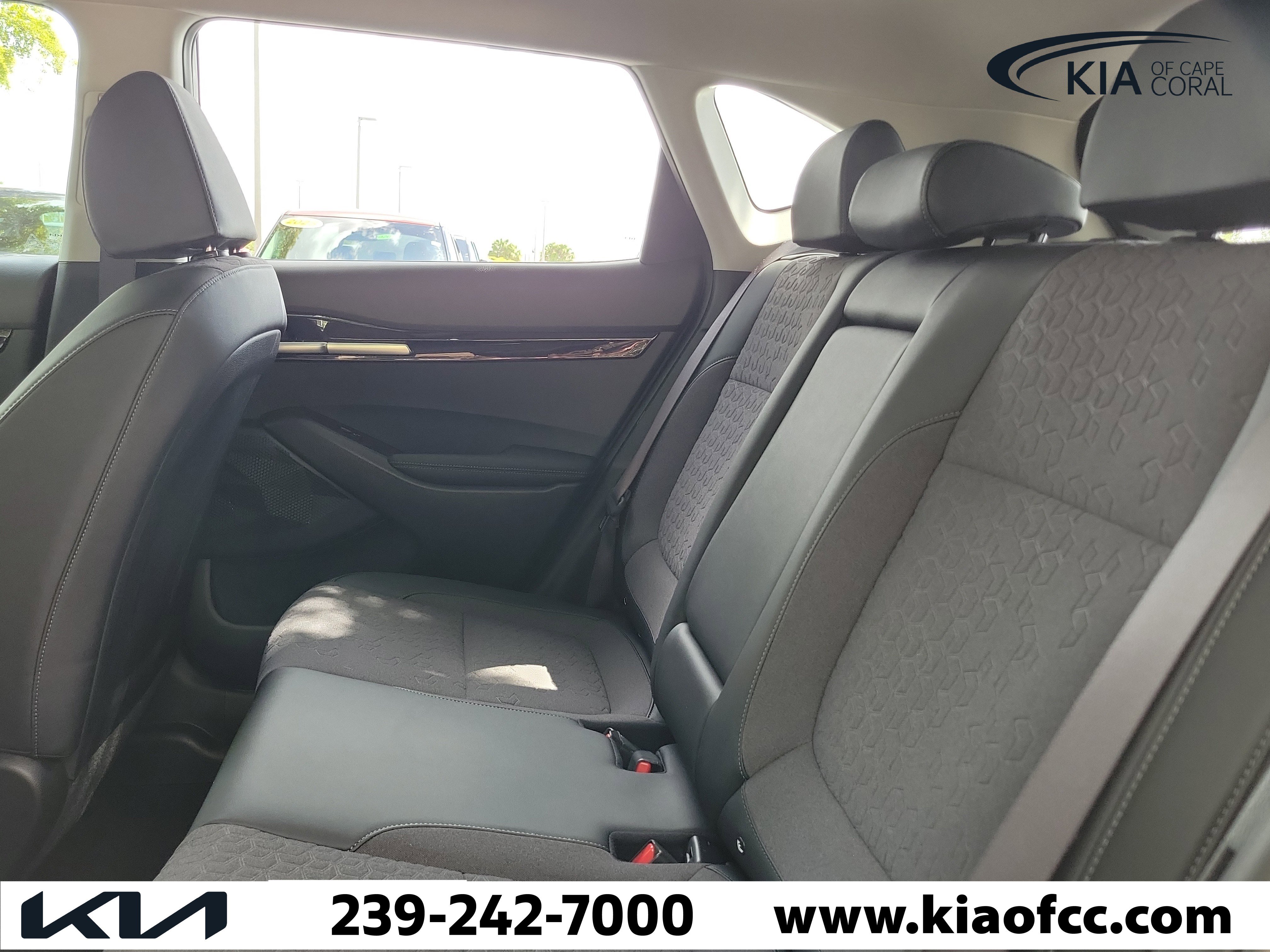 Certified 2025 Kia Seltos S AWD/4WD image 12