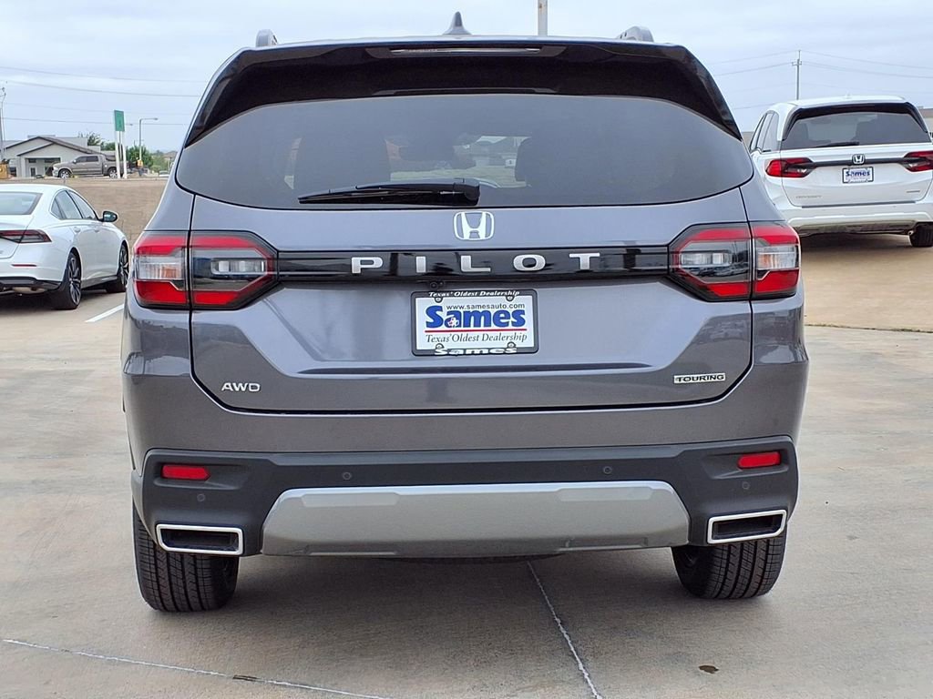 New 2026 Honda Pilot Touring image 6