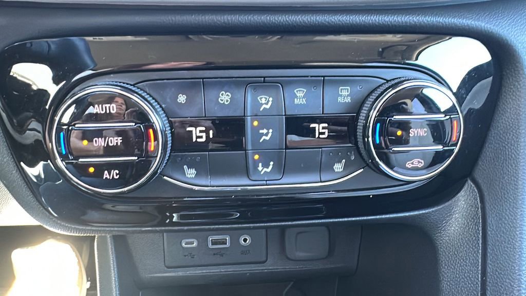 Used 2023 Buick Encore GX Preferred w/ Cold Weather Comfort Package image 37