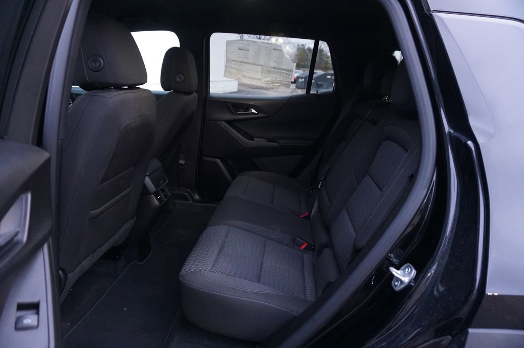 New 2025 Chevrolet Equinox LT FWD image 11