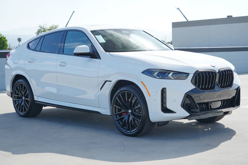New 2026 BMW X6 xDrive40i w/ Premium Package AWD/4WD image 3