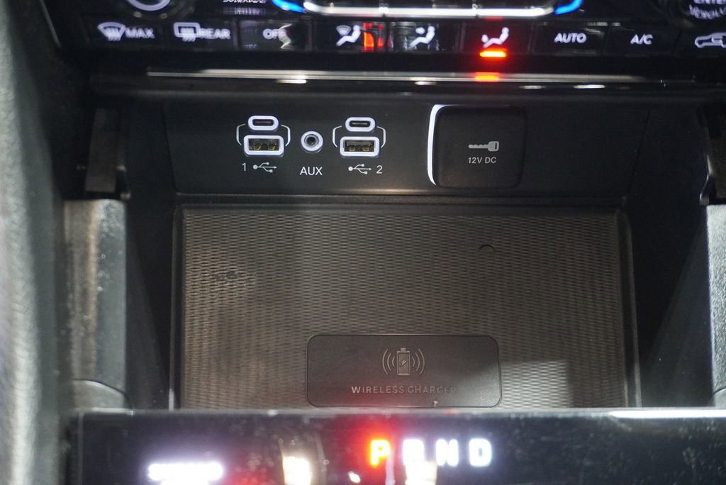 Used 2024 Jeep Grand Cherokee Limited w/ Luxury Tech Group II image 23