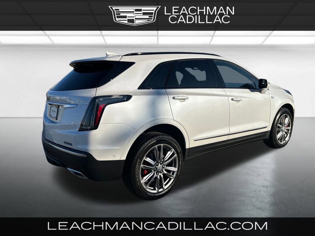New 2026 Cadillac XT5 Sportv w/ LPO, Floor Liner Package image 3