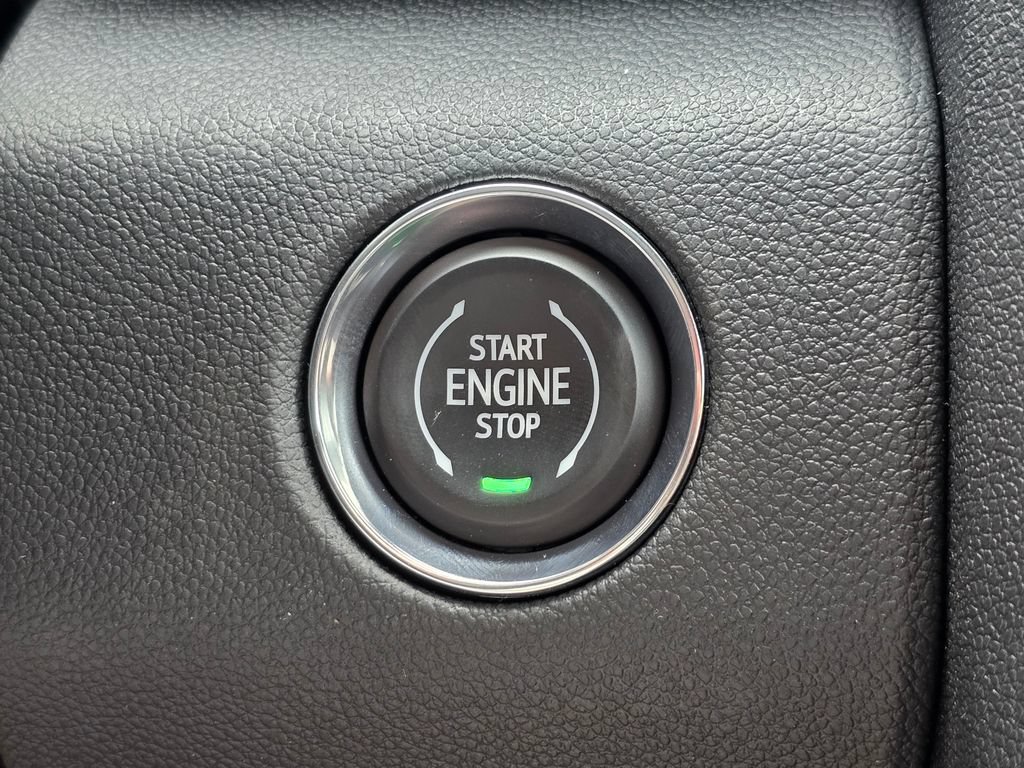 New 2026 GMC Acadia Elevation w/ Elevation Premium Package AWD/4WD image 32