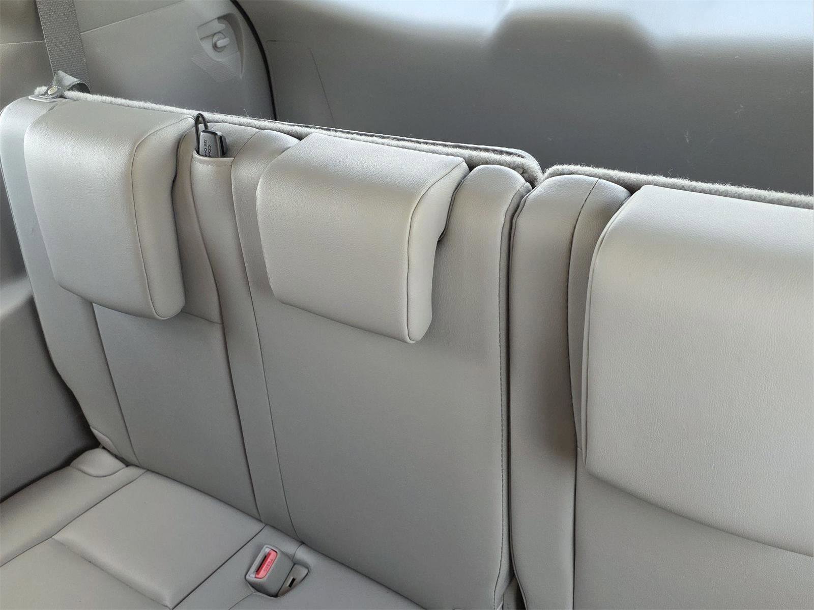 Used 2019 Toyota Highlander XLE image 12