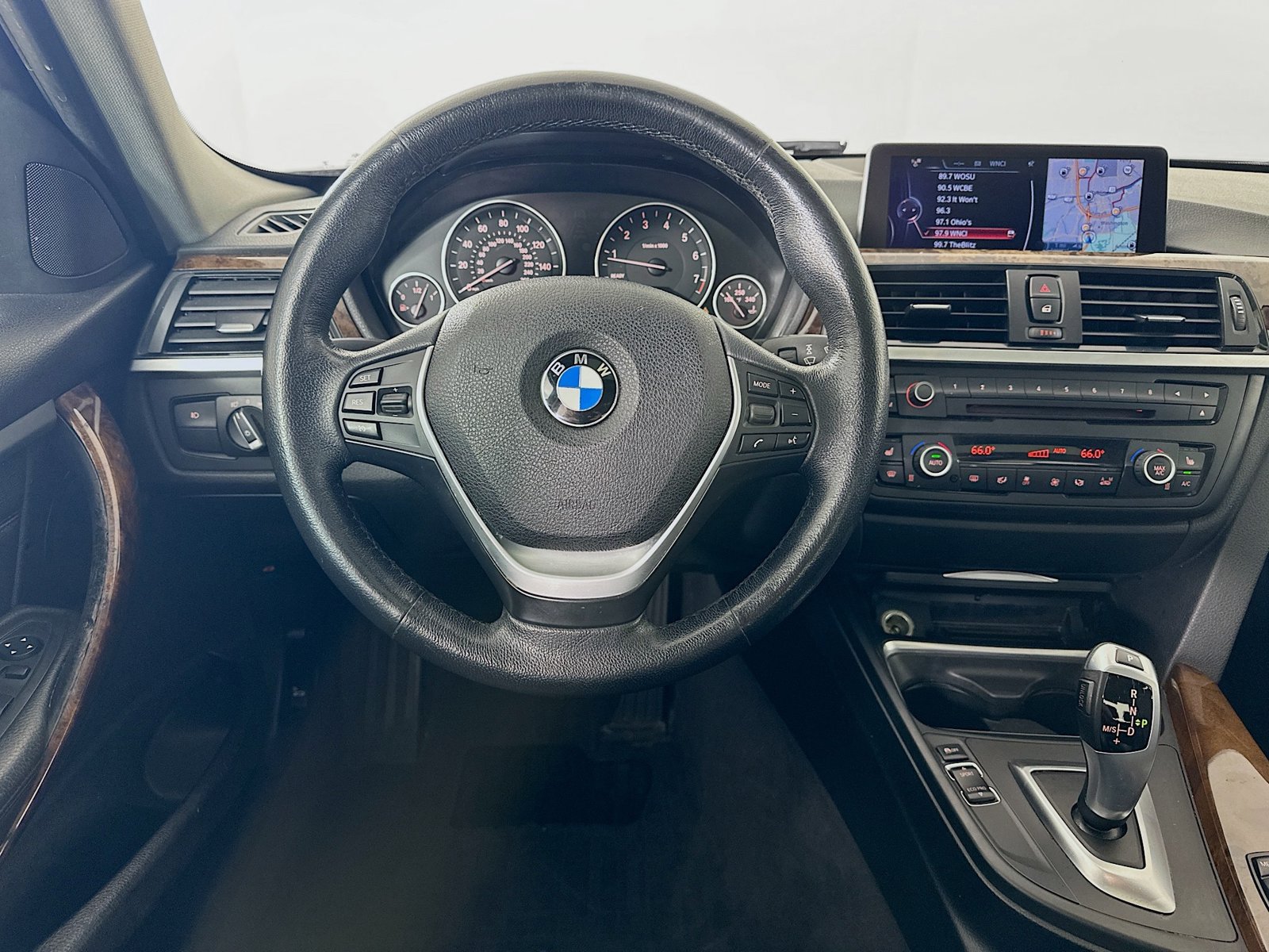 Used 2014 BMW 328i xDrive Sedan AWD/4WD image 15