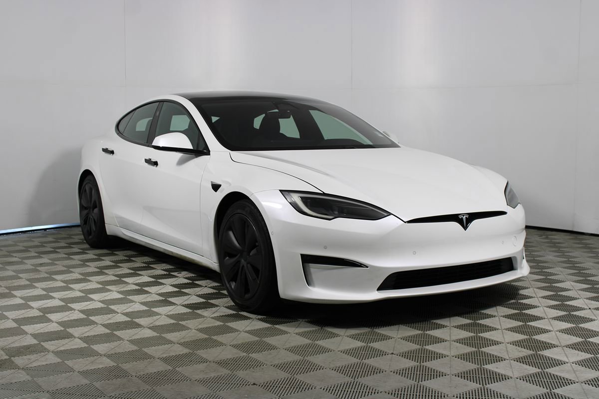 Used 2022 Tesla Model S AWD/4WD image 32