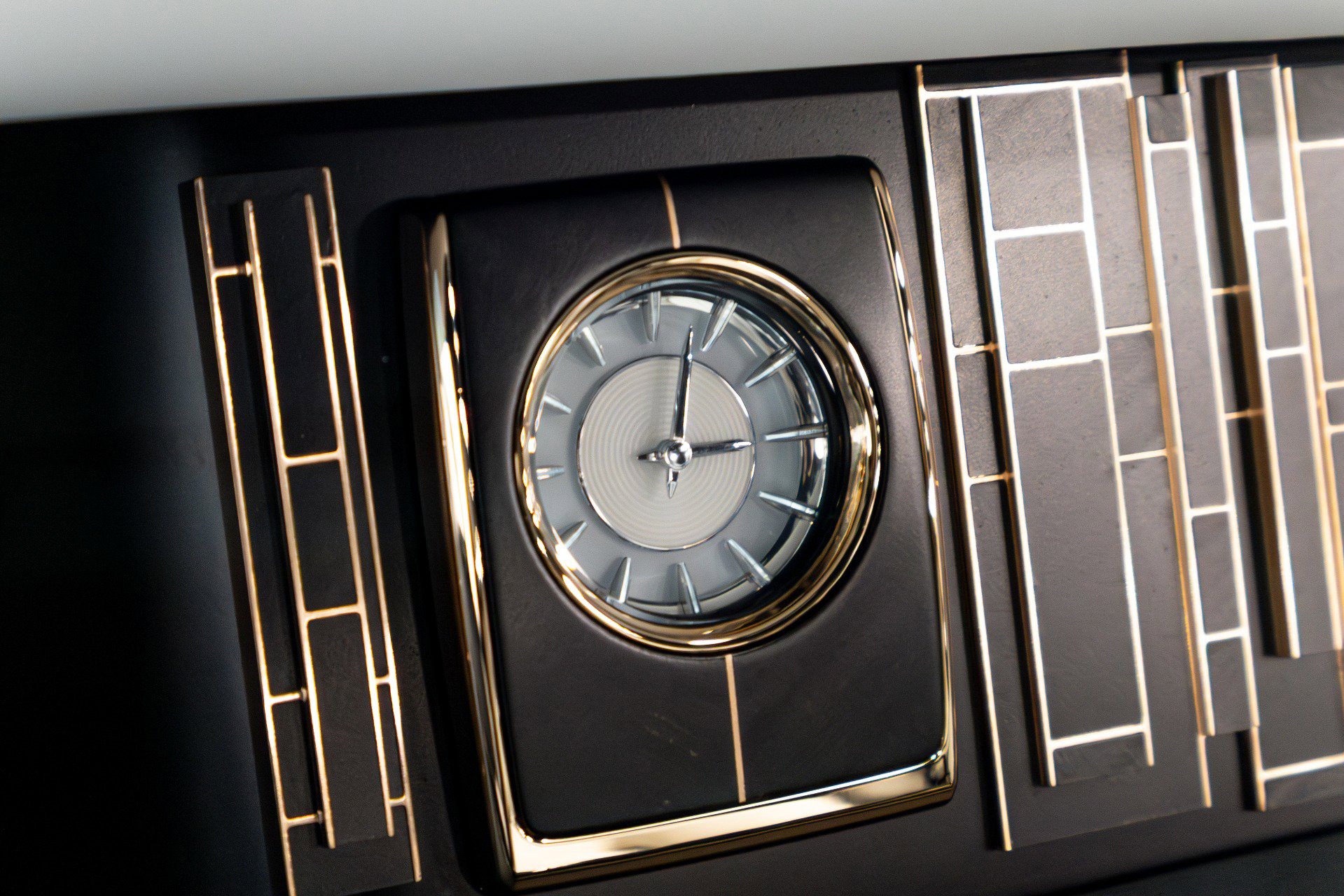 Used 2021 Rolls-Royce Phantom Sedan RWD image 98
