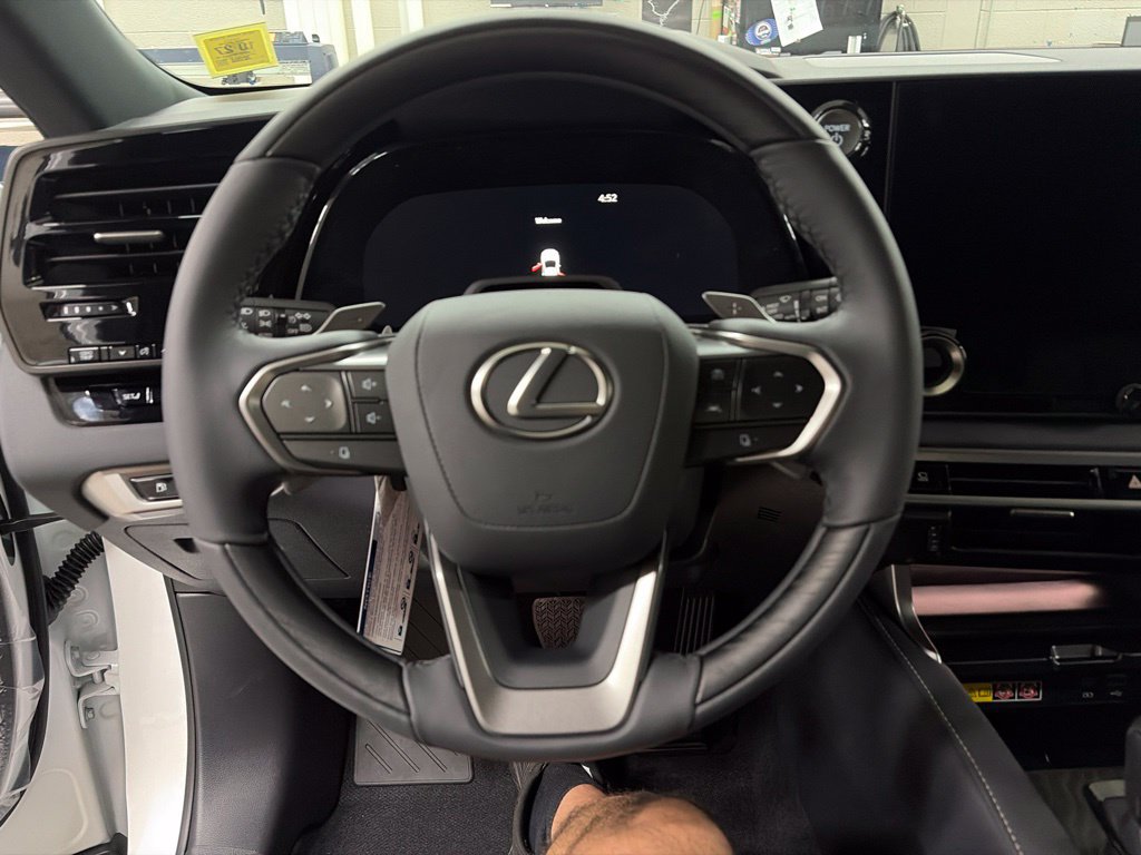 New 2026 Lexus RX 350 AWD/4WD image 17