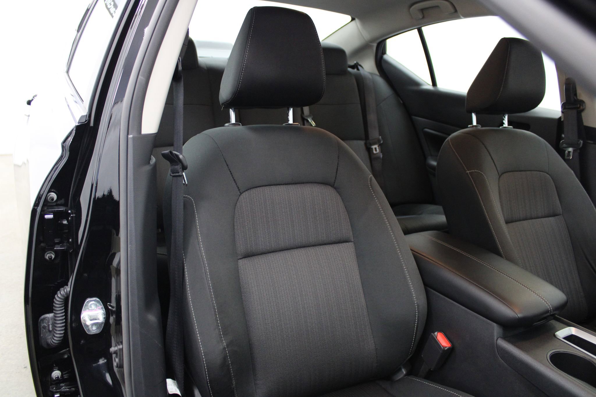 Used 2024 Nissan Altima 2.5 S image 29