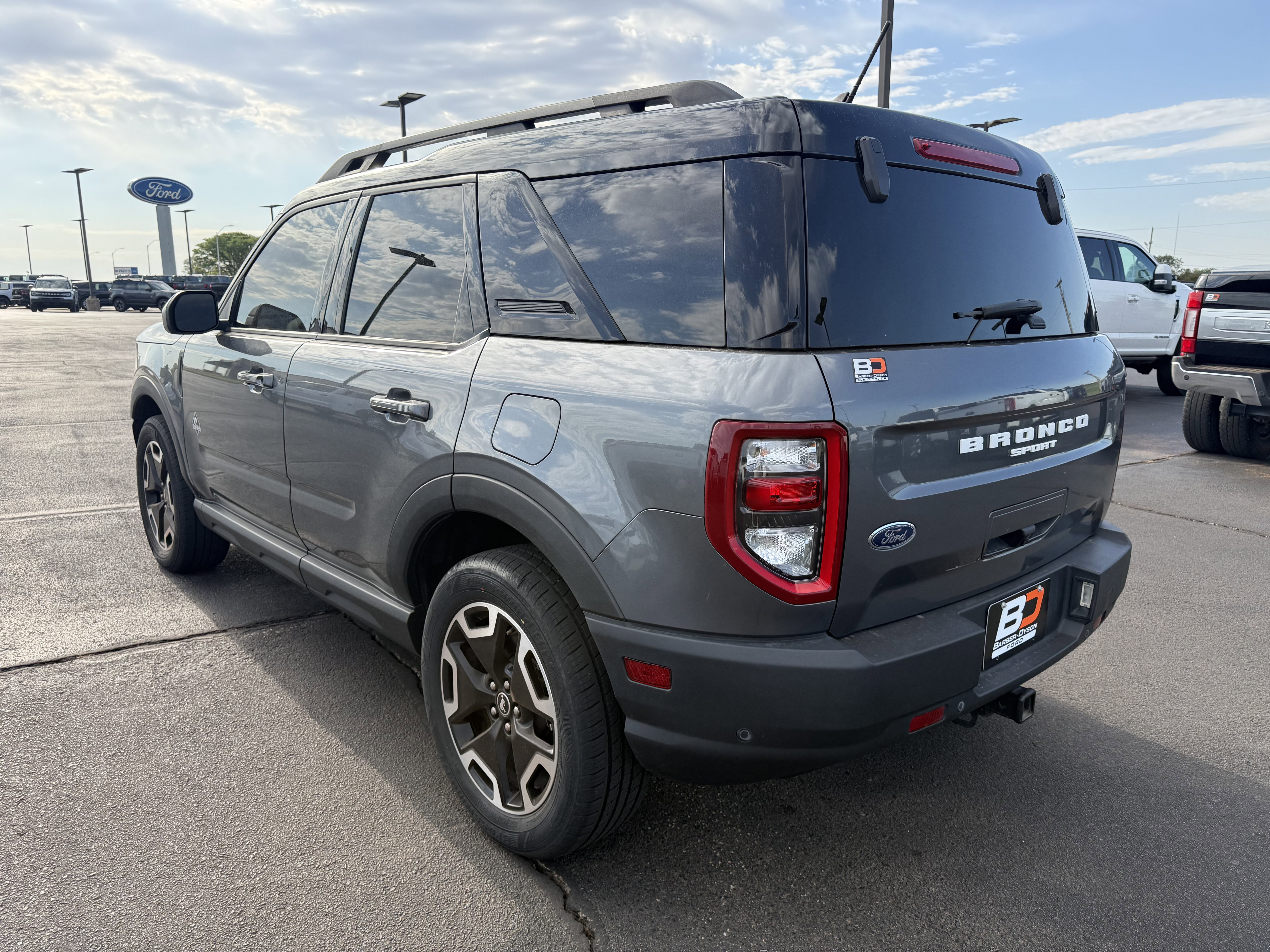 Used 2022 Ford Bronco Sport Outer Banks w/ Tech Package AWD/4WD image 4
