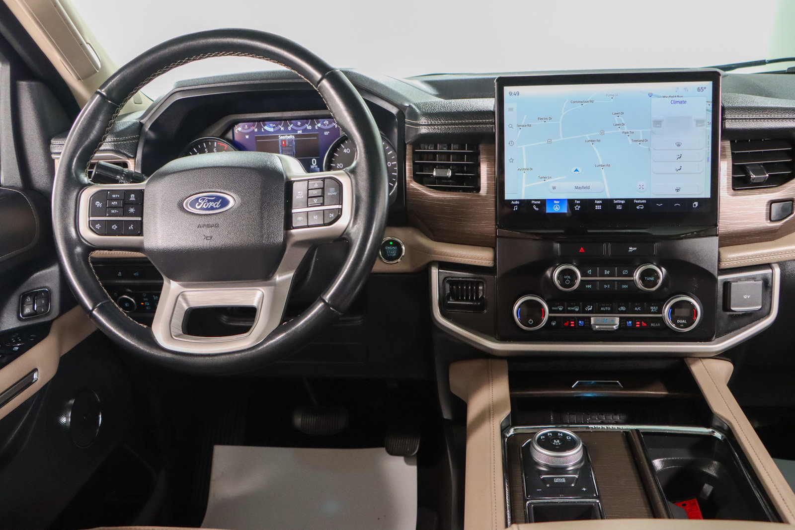 Used 2023 Ford Expedition Max Limited image 18