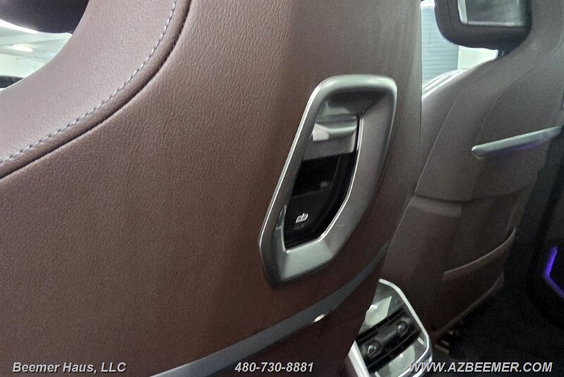 Used 2024 BMW 740i xDrive w/ Executive Package AWD/4WD image 45
