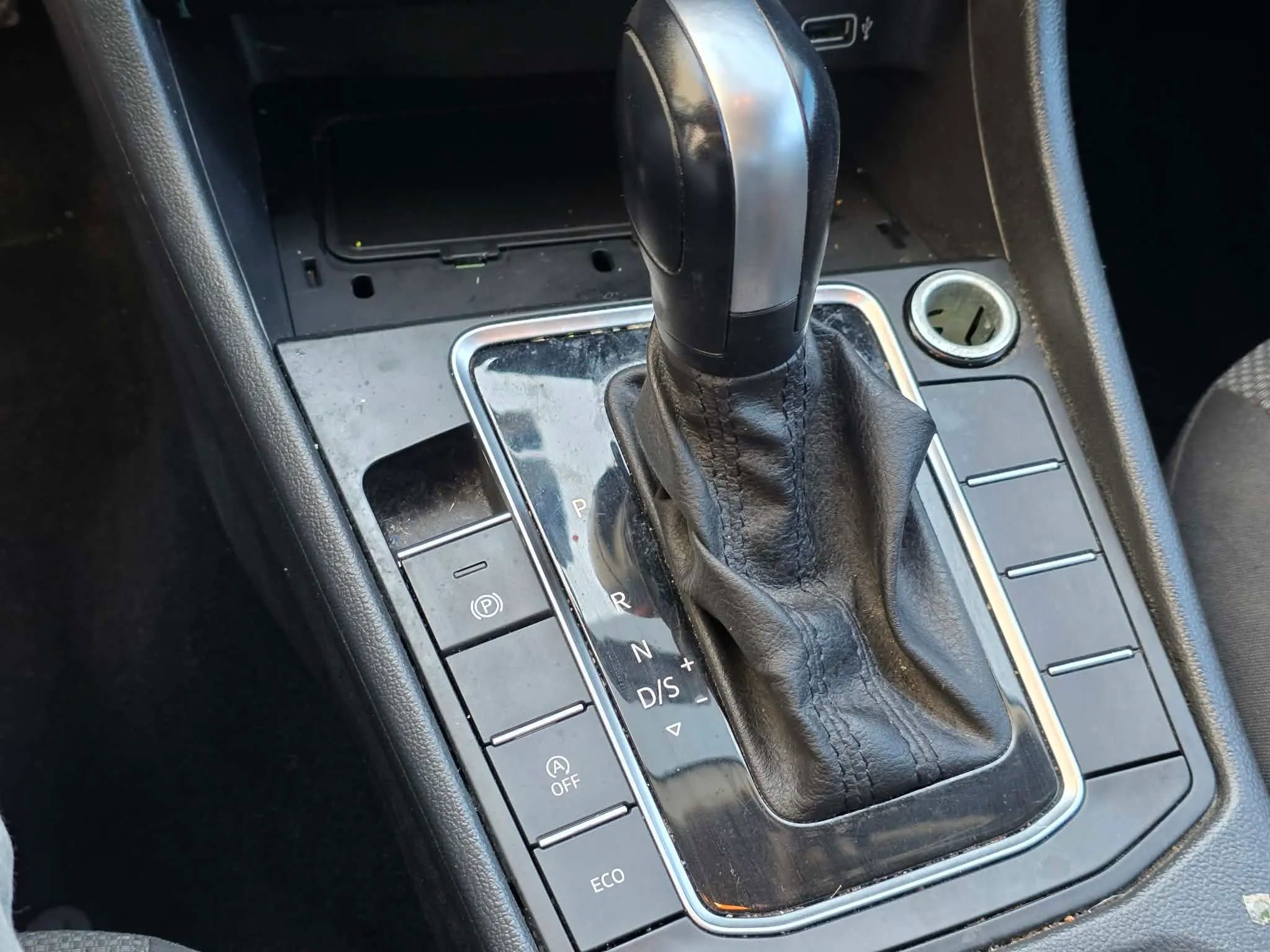 Used 2019 Volkswagen Jetta S image 25