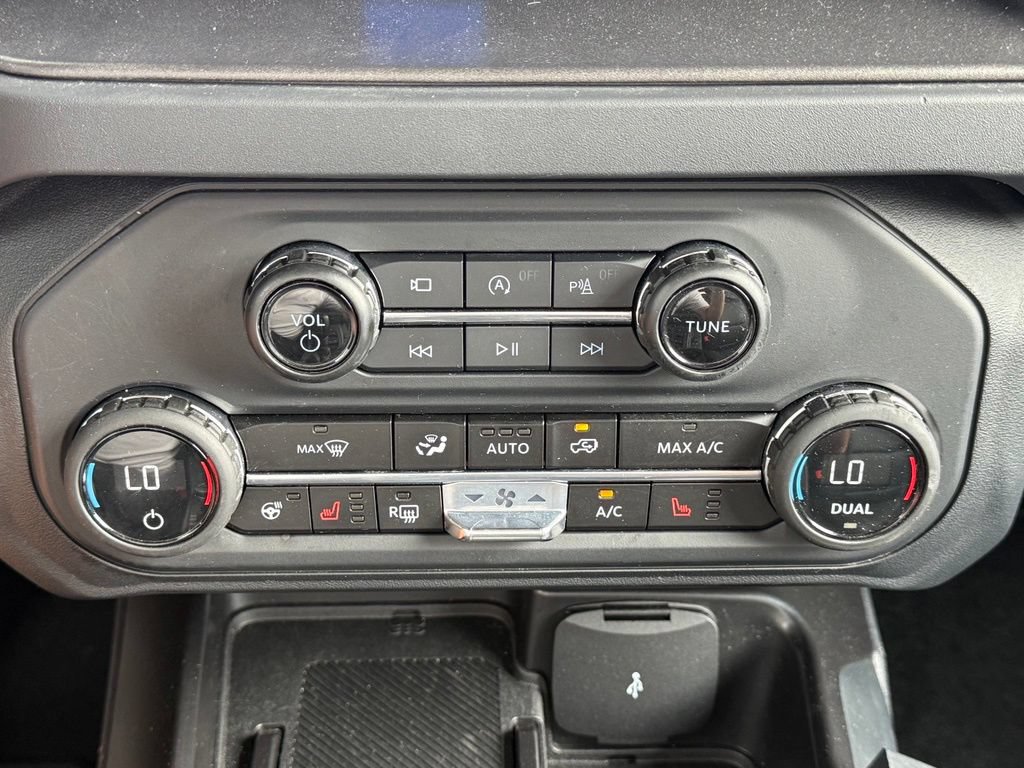 Certified 2025 Ford Bronco Badlands AWD/4WD image 17