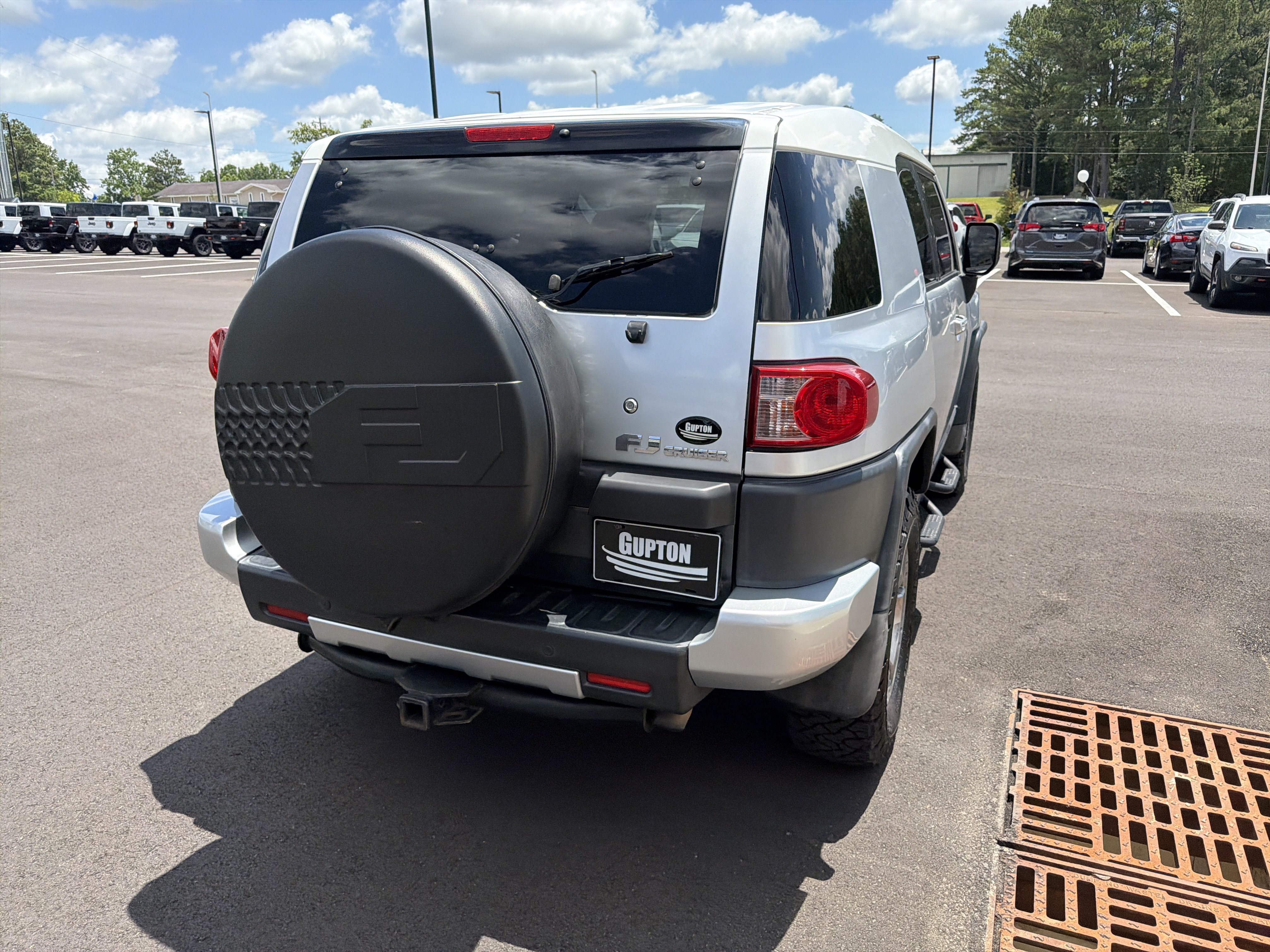 Used 2007 Toyota FJ Cruiser 4WD image 14