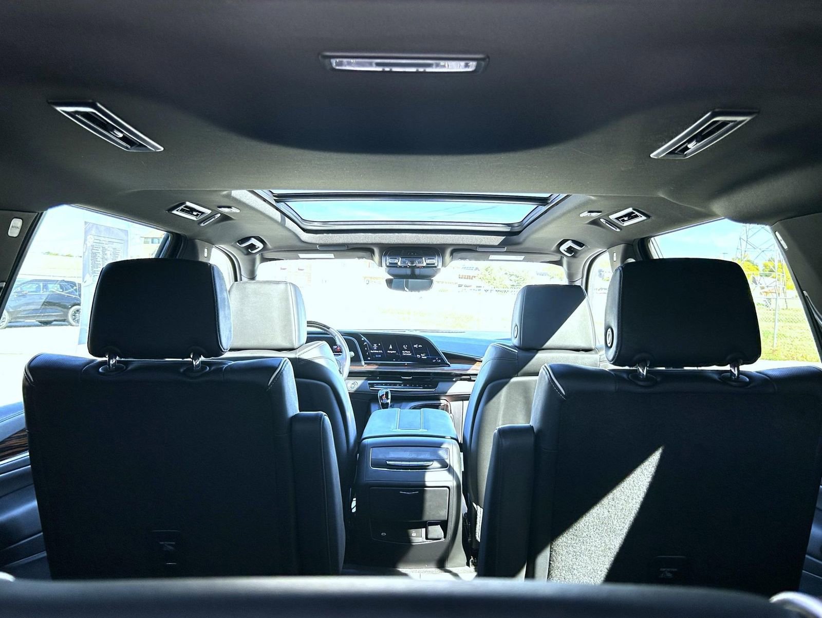 Certified 2024 Cadillac Escalade ESV Premium Luxury w/ Performance Package image 24