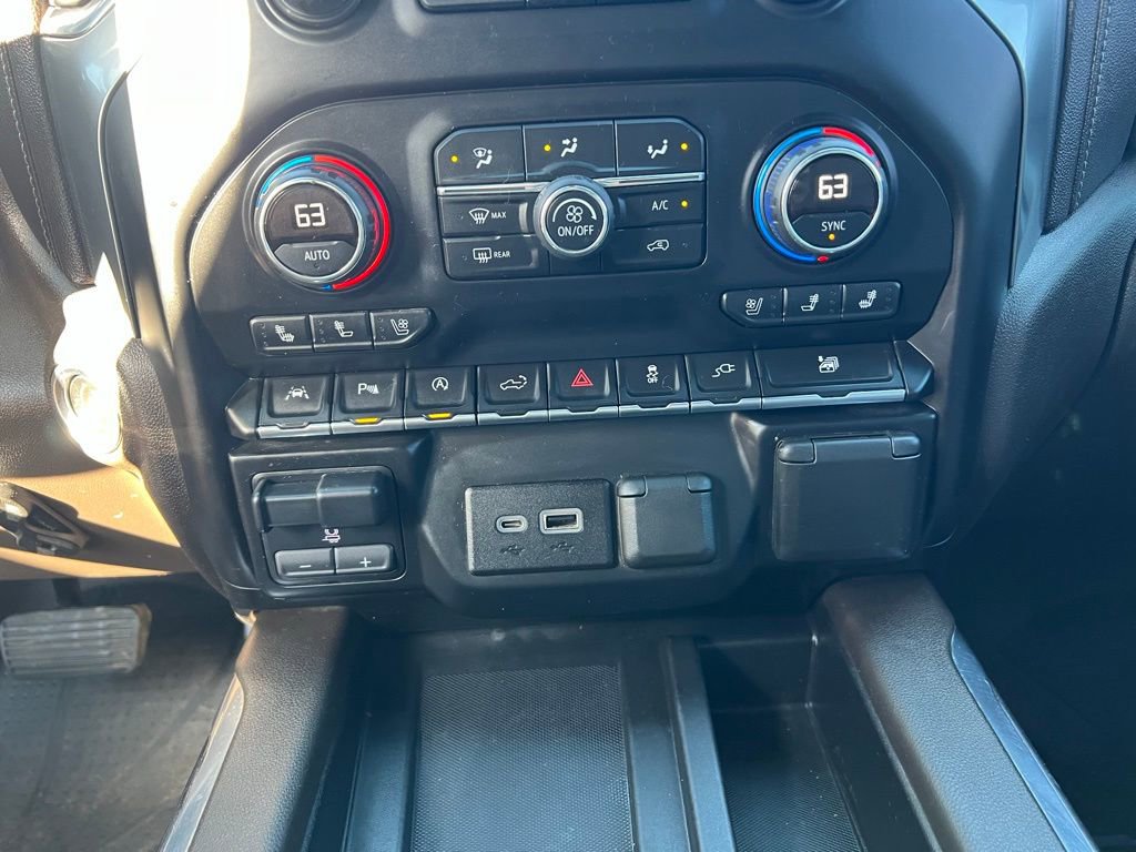 Used 2019 Chevrolet Silverado 1500 LTZ w/ LTZ Premium Package AWD/4WD image 37