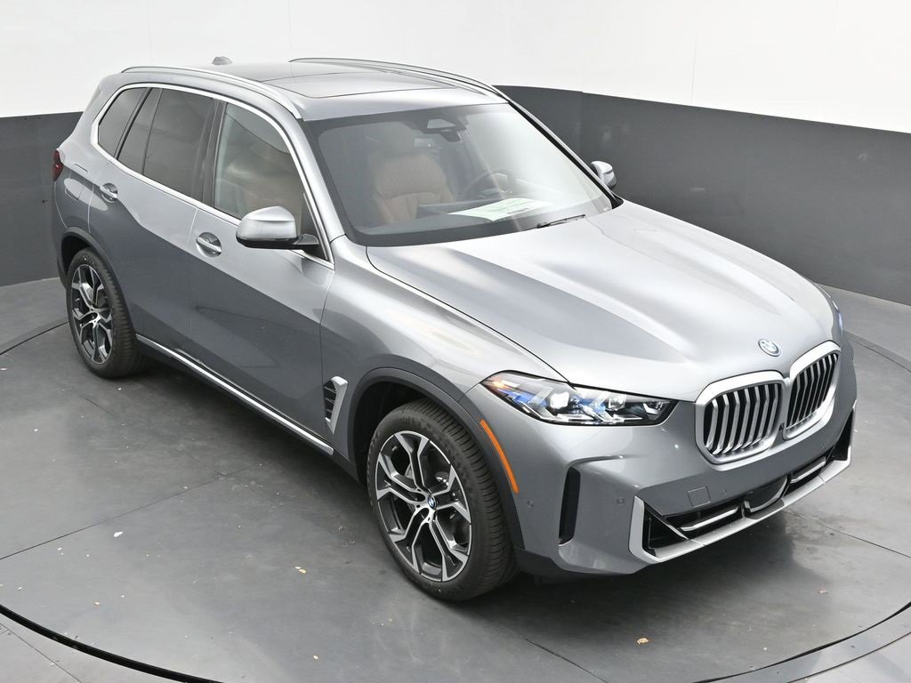 Used 2026 BMW X5 xDrive50e w/ Premium Package image 46