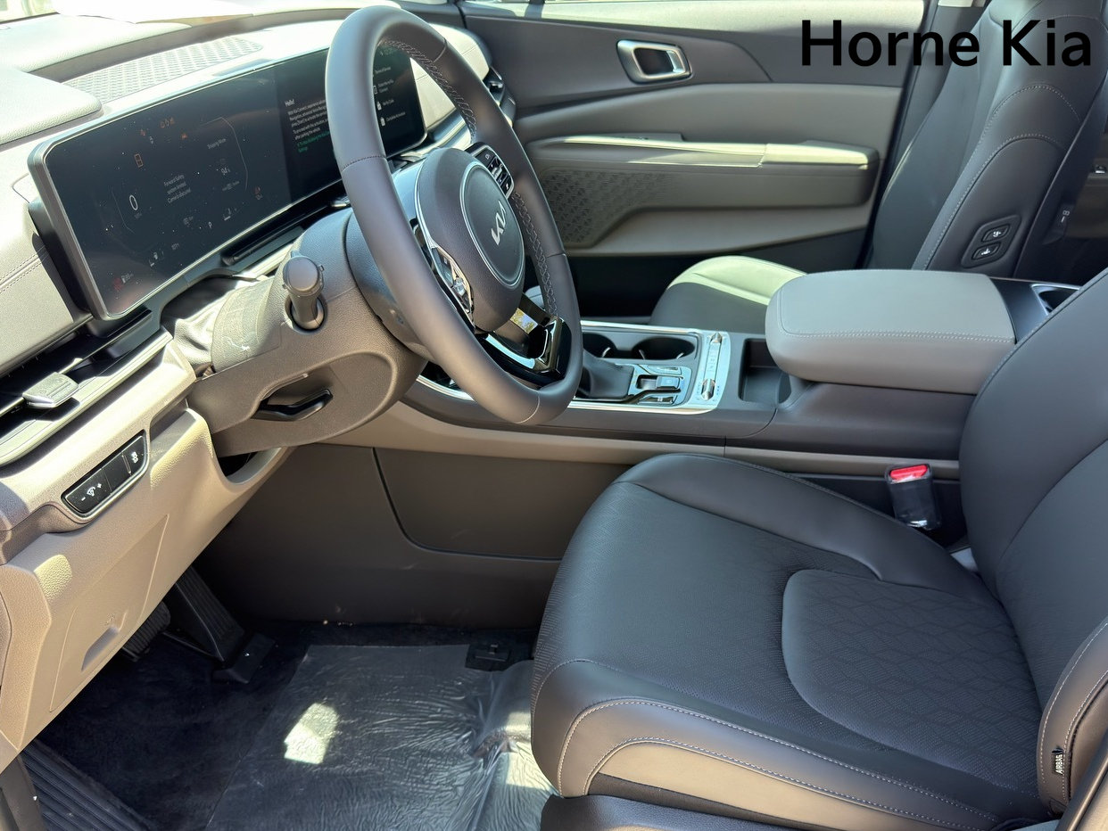 New 2026 Kia Carnival SX FWD image 10