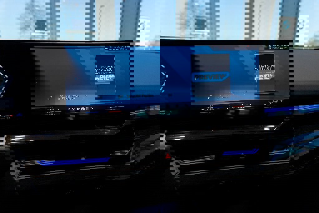 Used 2025 BMW 530i xDrive image 29