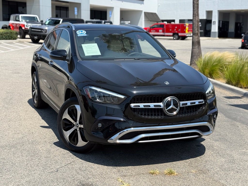 Used 2025 Mercedes-Benz GLA 250 4MATIC image 2