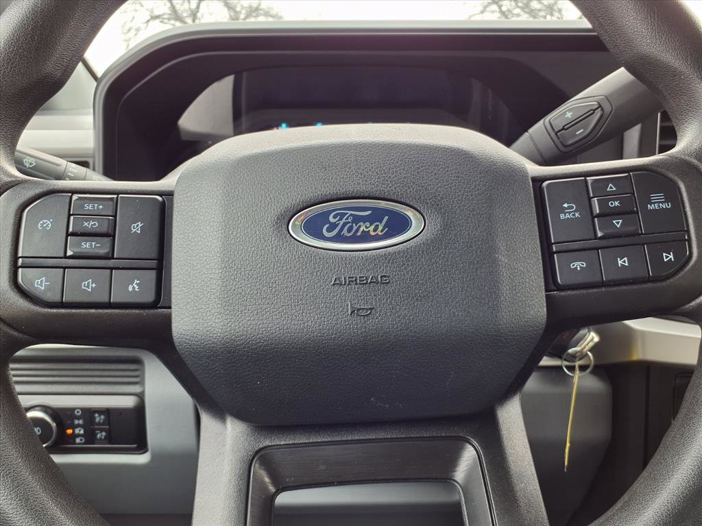 Used 2025 Ford F350 XLT image 14