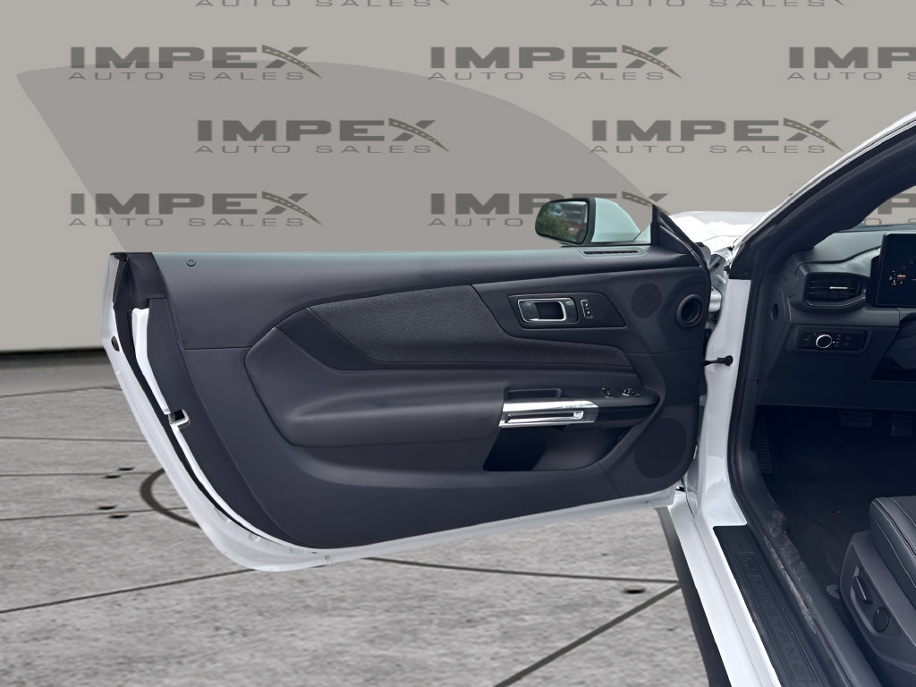 Used 2026 Ford Mustang Coupe RWD image 21